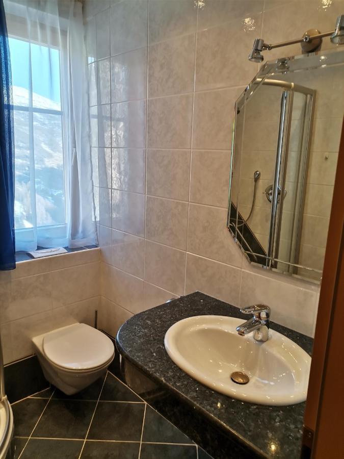 Ferienwohnung Hohe Wand Heiligenblut Esterno foto